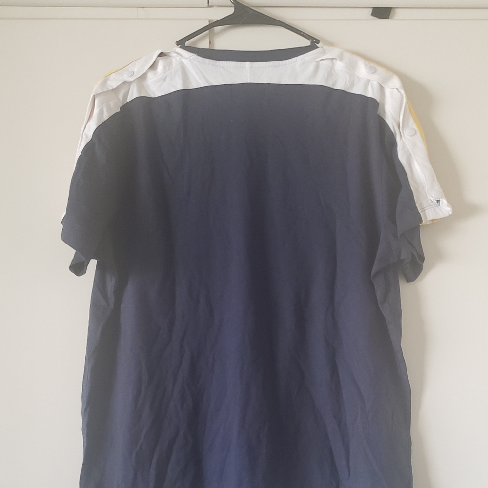 Adidas - Picture 3 of 4